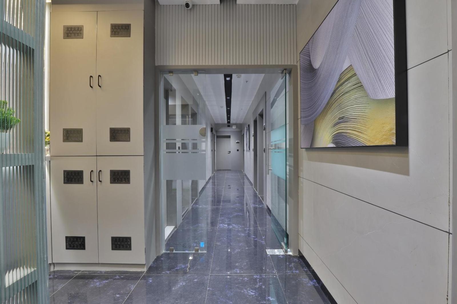 Hotel Legacy Ahmedabad Esterno foto