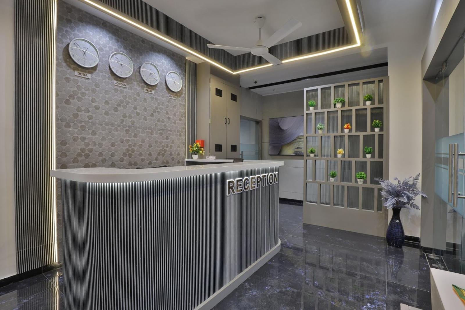 Hotel Legacy Ahmedabad Esterno foto
