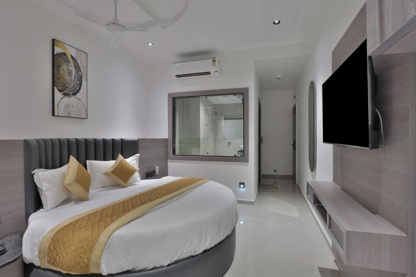 Hotel Legacy Ahmedabad Esterno foto