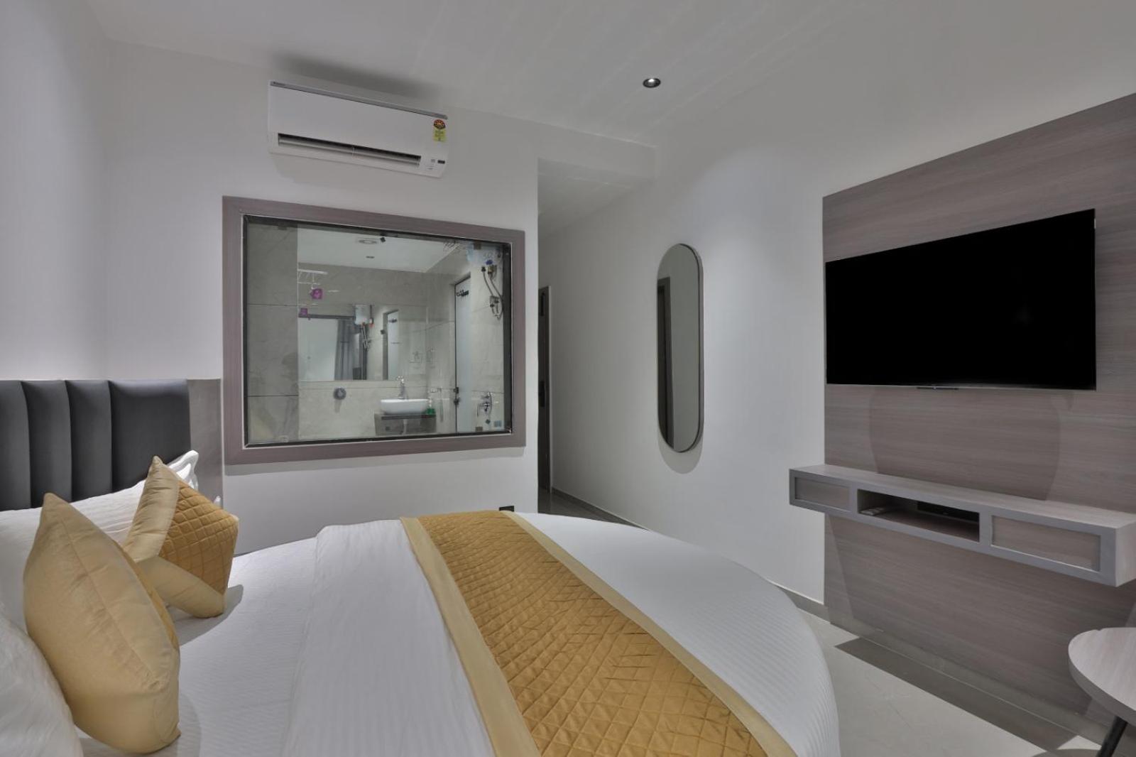Hotel Legacy Ahmedabad Esterno foto